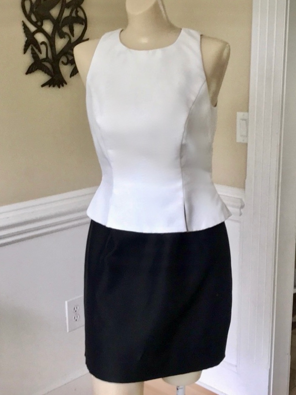 Anthropologie - Daitani Elegant dress White & black Peplum mini dress